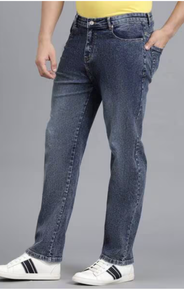 Men Lightly-Washed Straight Fit Jeans - Image 4